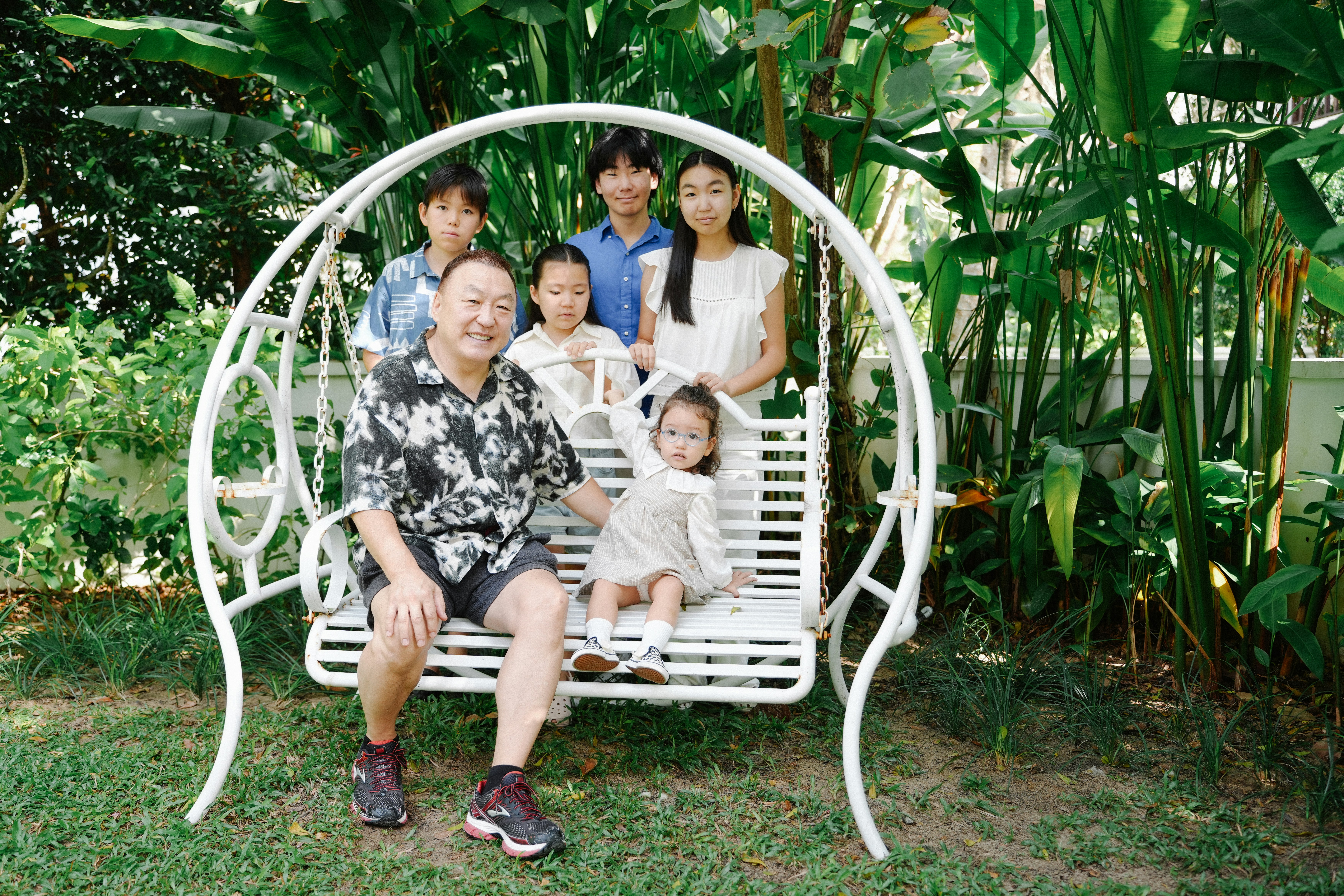 Éveiller les enfants à l’écologie : DIY et soins naturels, loin des pièges du greenwashing